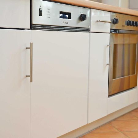 "Villa Laetitia" - Wg 15 - Zentral, Strandnah, 2 Balkone Binz Exteriör bild